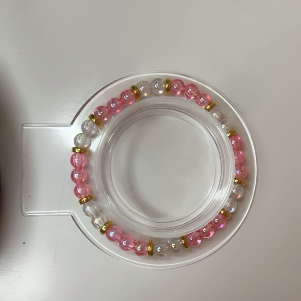Elegant Pink and Gold Beaded Bracelet